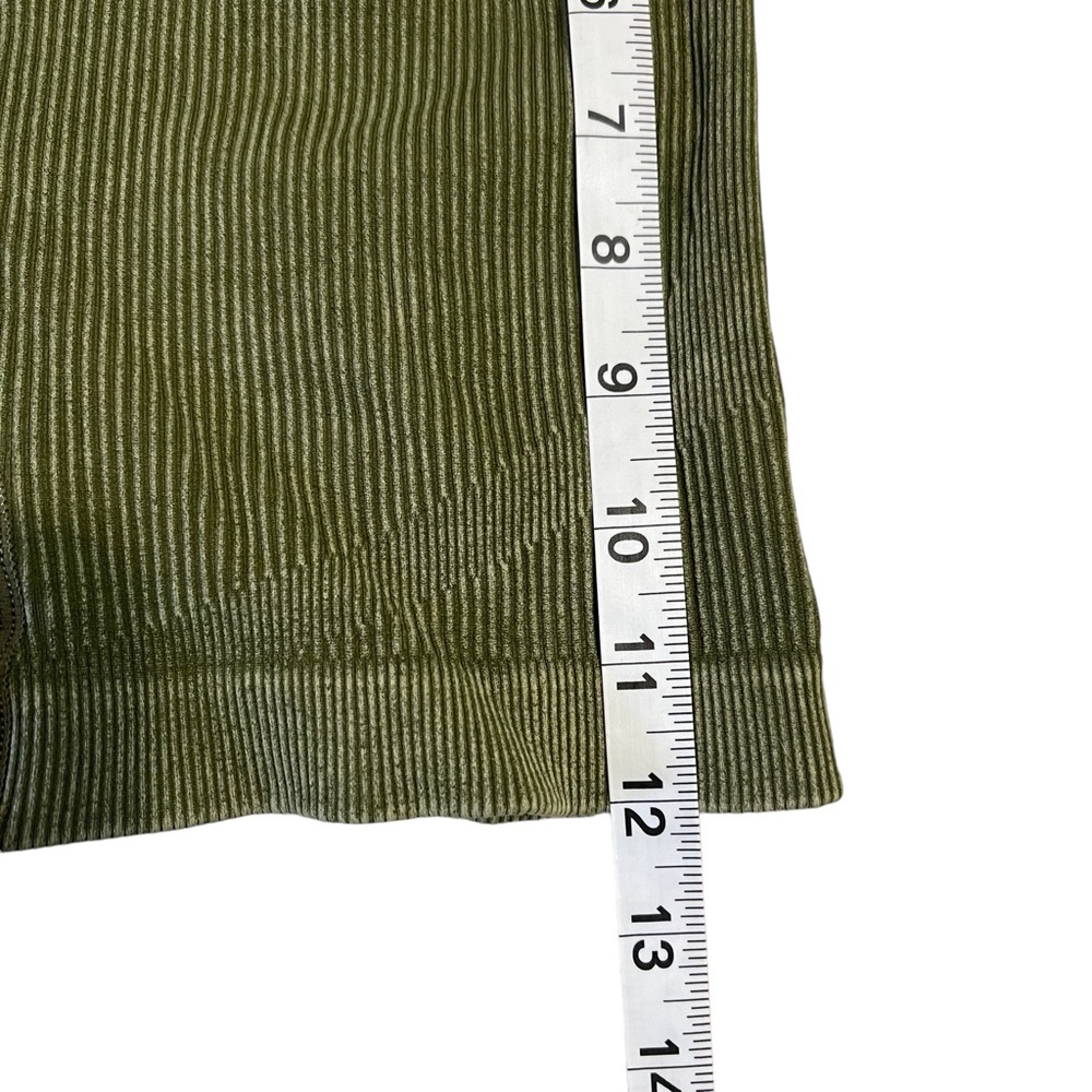 Ribbed Biker Shorts - Picture 4 of 5